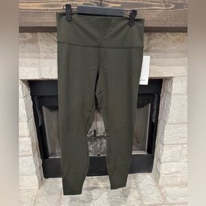 Lululemon Wunder Under 28” Tight -  Size 12